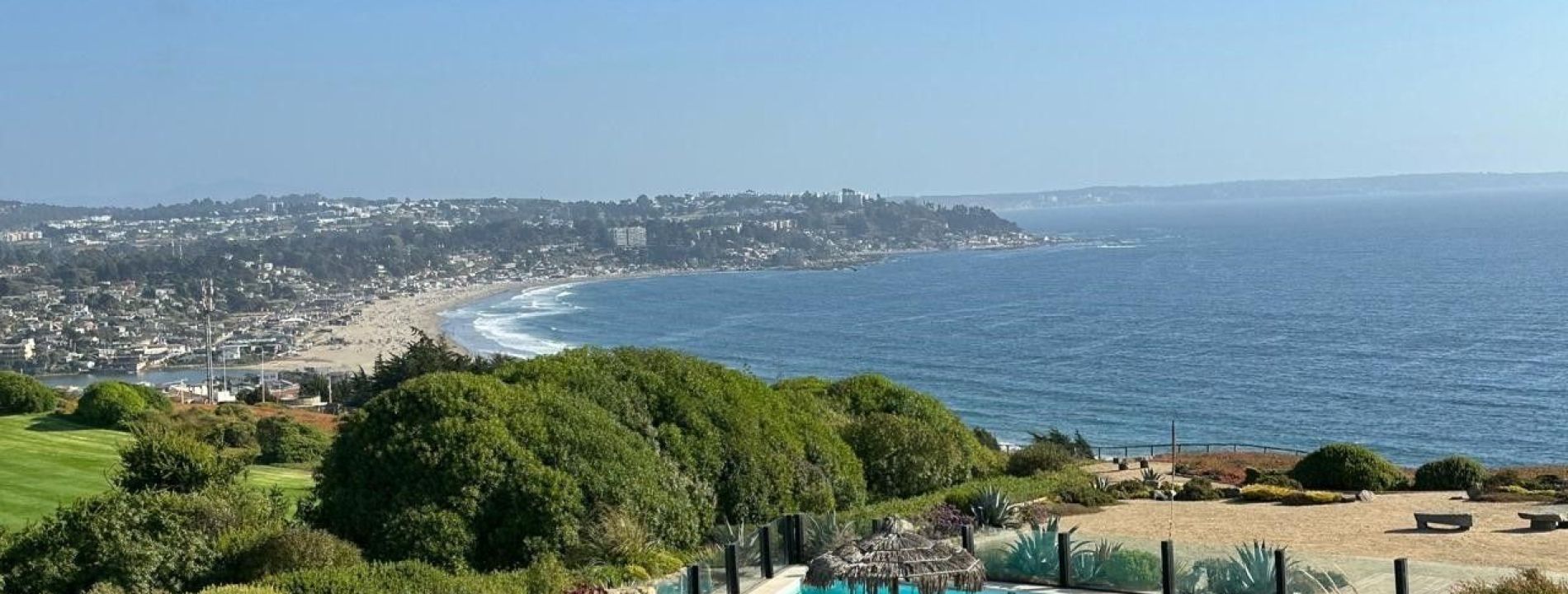 Departamento con full vista al mar y cancha de golf ZC-D114